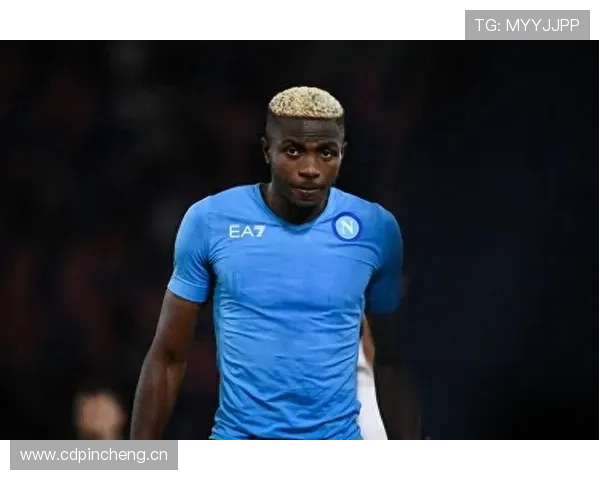 博尼法斯与奥斯梅恩：尼日利亚中锋的生涯路径与战术角色对比